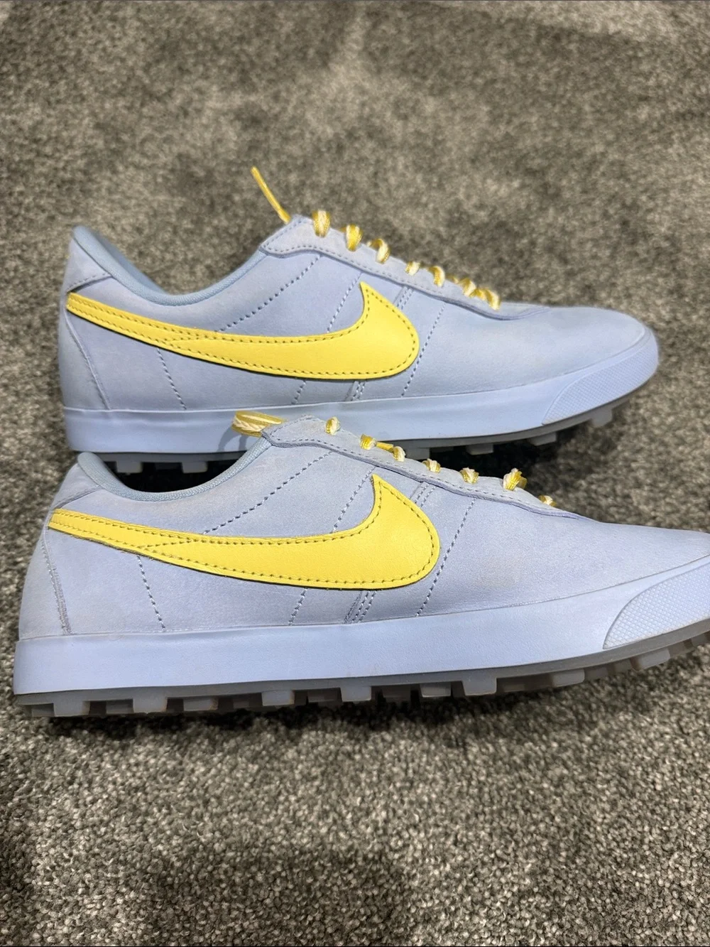 Nike Astrograbber Aluminum Soft Yellow Sneakers Size 5.5